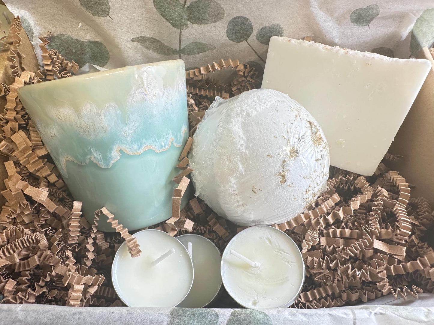 Luxury Relaxation Gift Set, Box of Calm, Candle, Soap & Bath Bomb, Pamper Gift for Her, Relaxation Gift Set