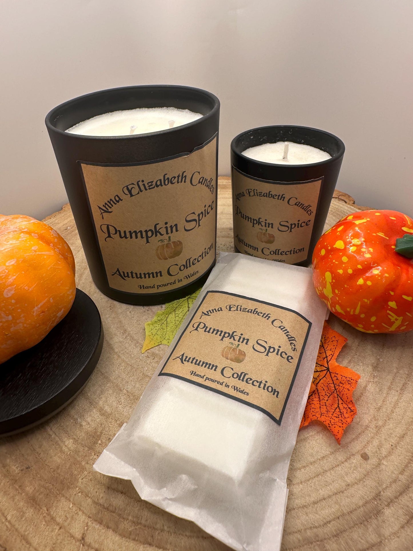 Autumn Scent Gift Box, Large & Mini Olive Wax Candles with Wax Melt Snapbar in Autumnal Scents, Pumpkin Spice, Gingerbread