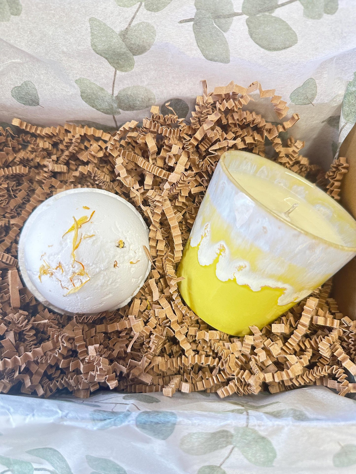 Box of Energy, Wellness Hamper Box, Candle & Energise Bath Bomb Gift Set, Invigorating Self-Care