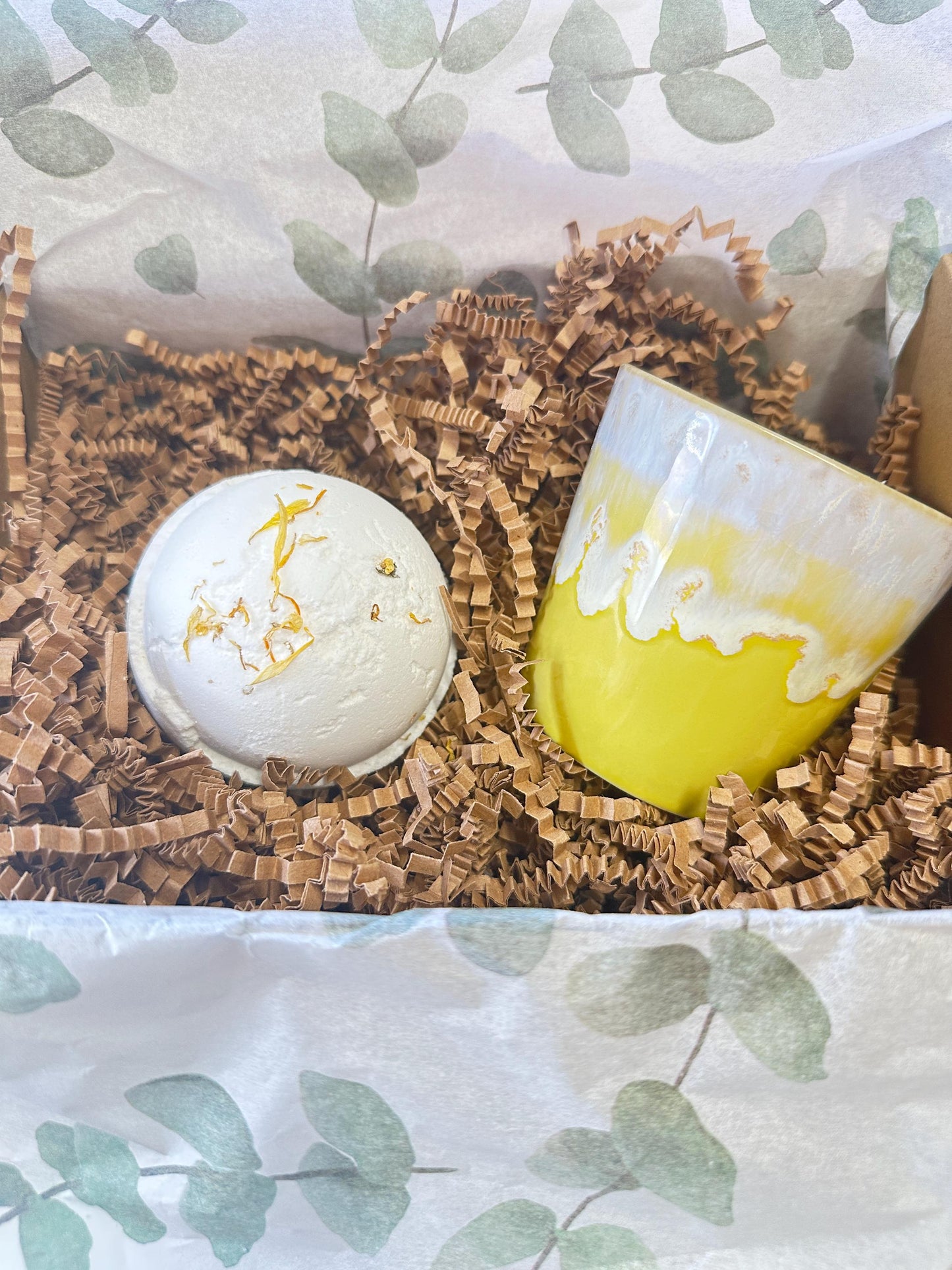 Box of Energy Gift Box, Candle & Bath Bomb Gift Set, Invigorating Pamper Gift, Gifts for Her, Pick Me Up Moments