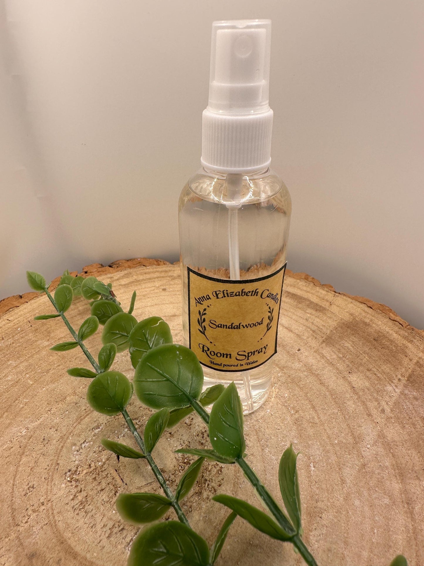 Sandalwood Room Spray, Home Fragrance Mist, 100ml, Long Lasting Scented Room Spray