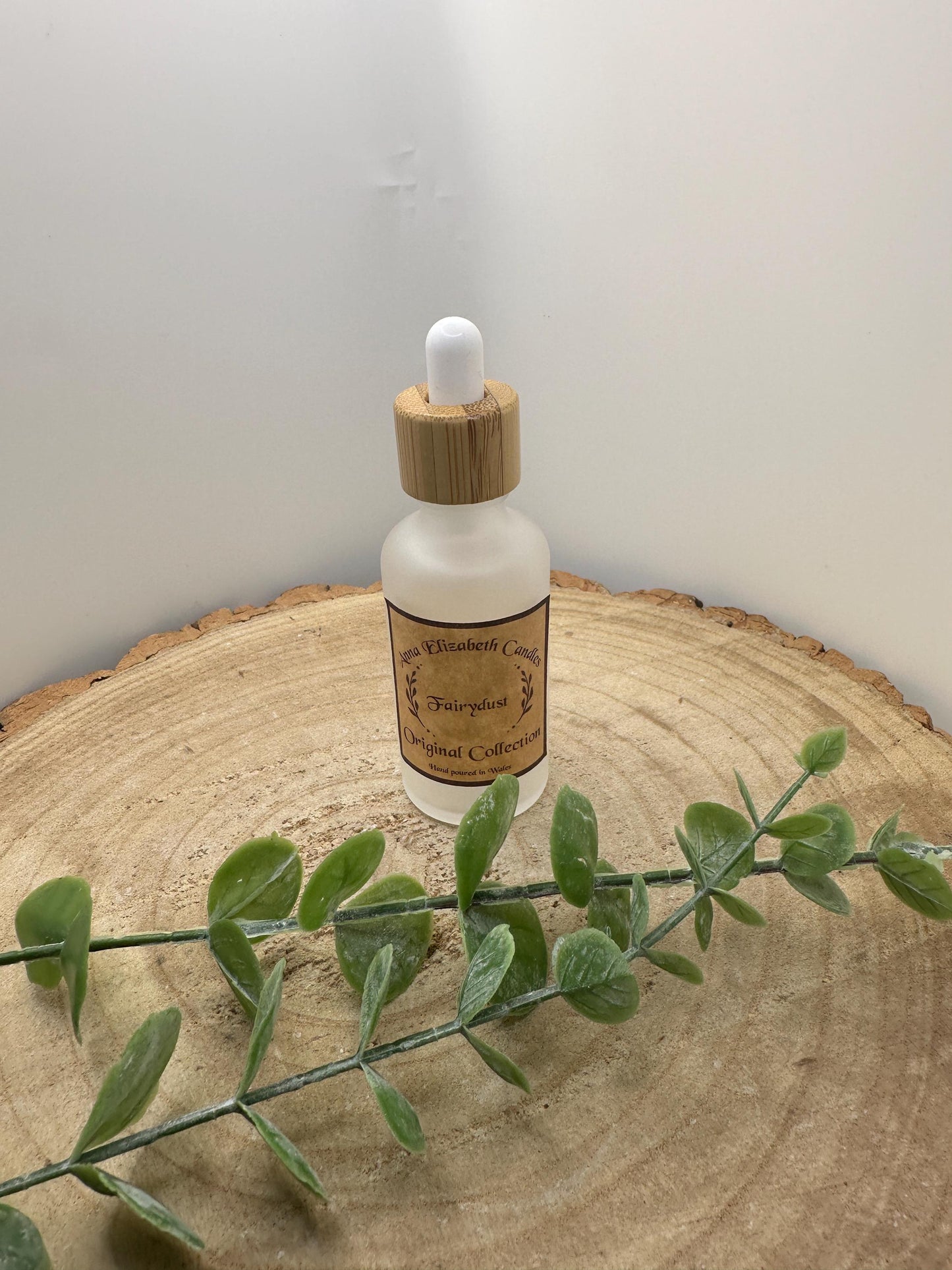 Car Air Freshener and Refill Bottle, Wooden Diffuser, 25 Scent Options, Vegan Friendly, Long Lasting Fragrance