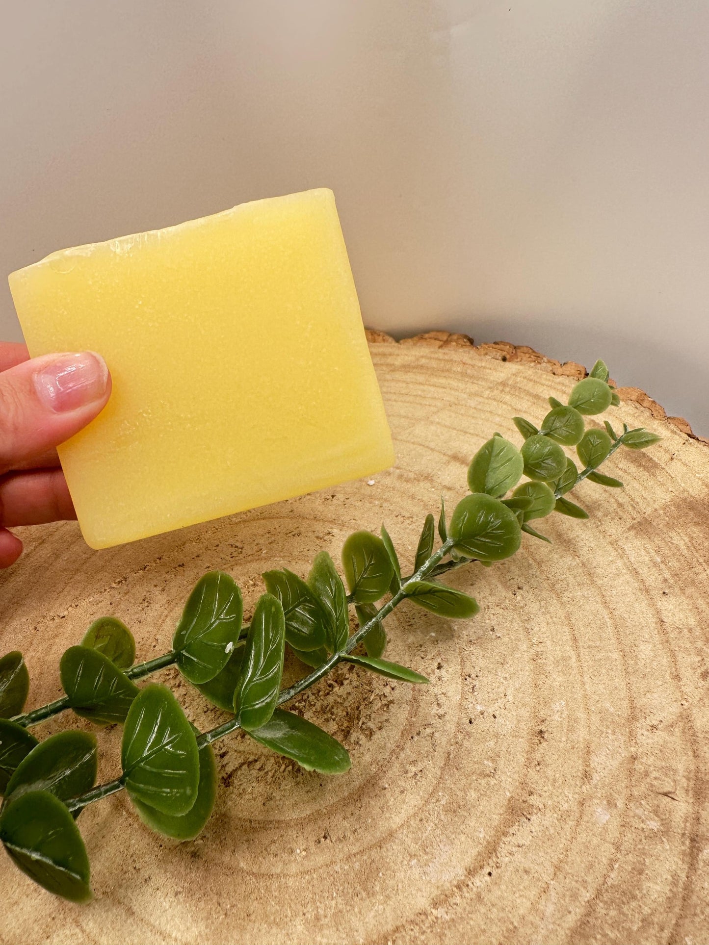Mandarin & Honey Soap Bar, Moisturising and Uplifting Soap, Citrus and Sweet Scent