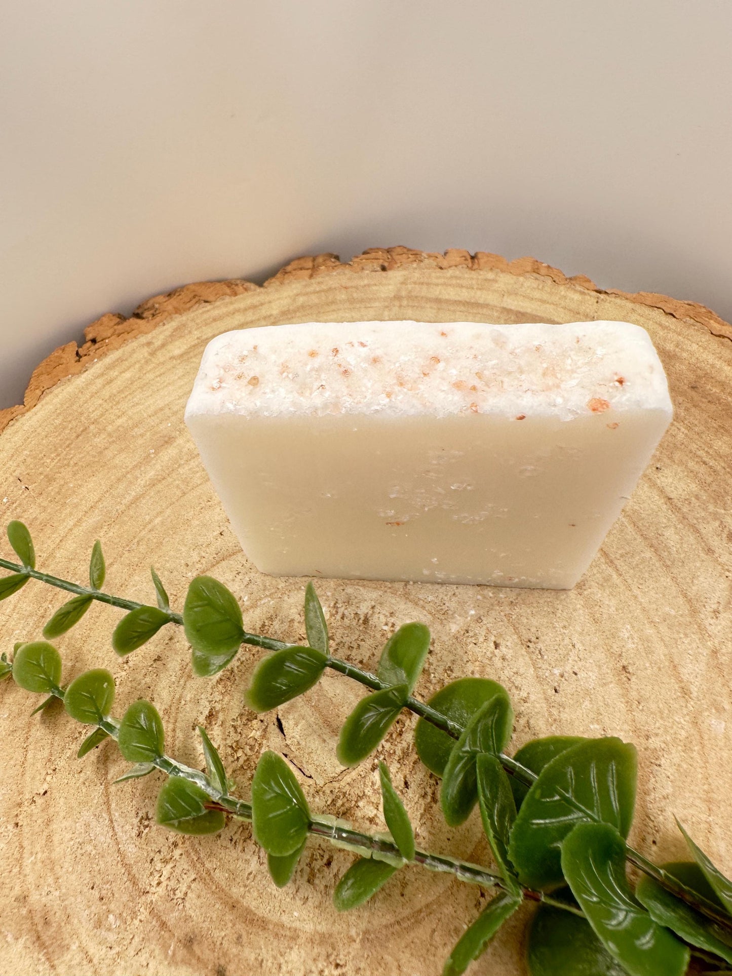 Himalayan Salt Soap Bar, Refreshing & Luxurious Soap with Subtle Champagne Scent, Pampering Gift