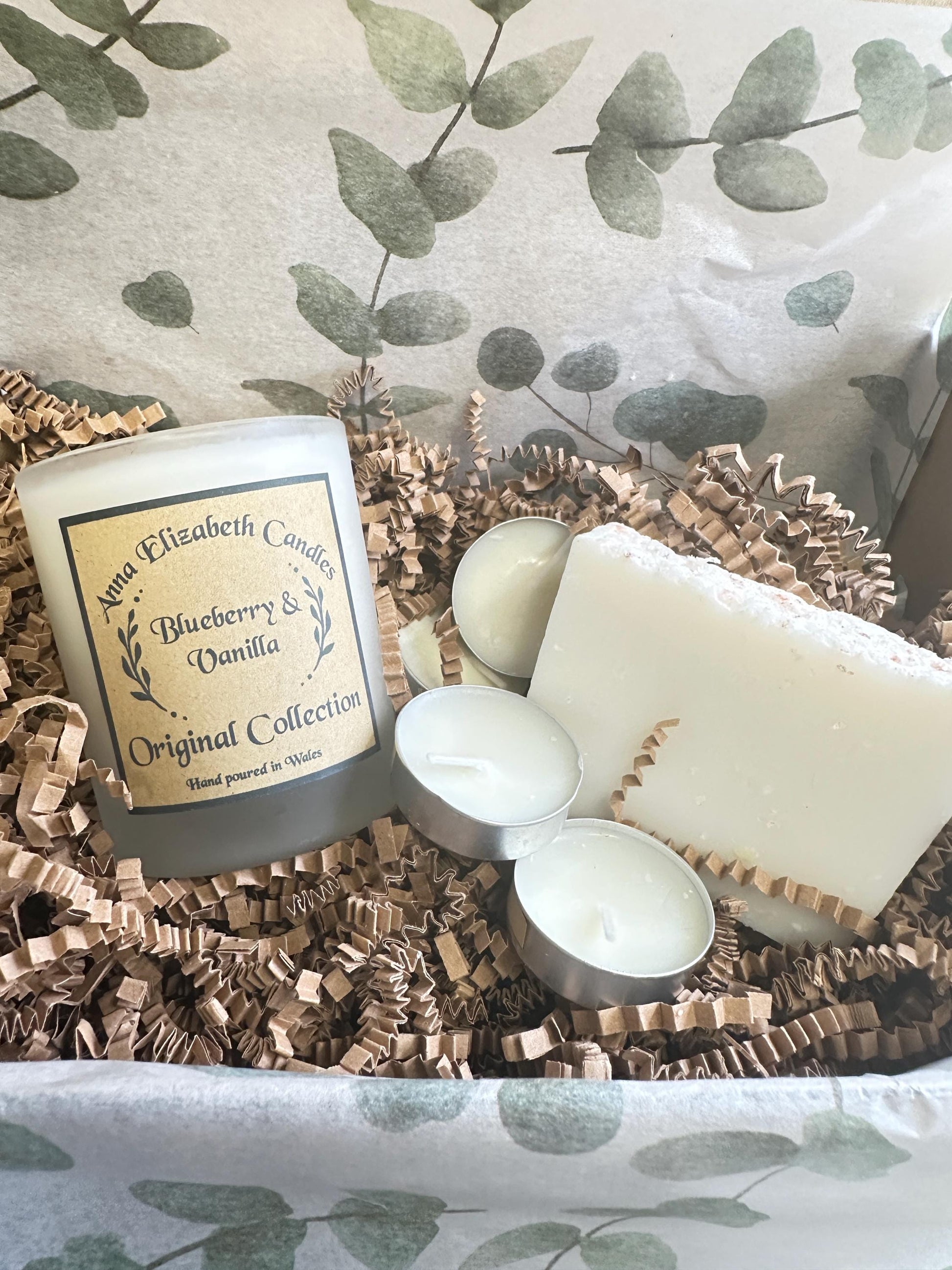 Personalised Candle & Soap Gift Set, Medium Frosted Jar Candle with Luxury Soap, Gift Box for Her, Wellness Gift Box, Personalised Gift Box