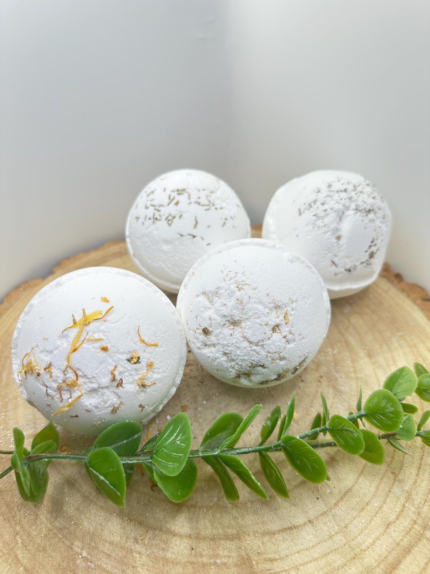 Energise Bath Bomb, Invigorating Bath Fizzer, Zesty and Uplifting Scents, Bath Bomb Gifts, Pampering Gifts