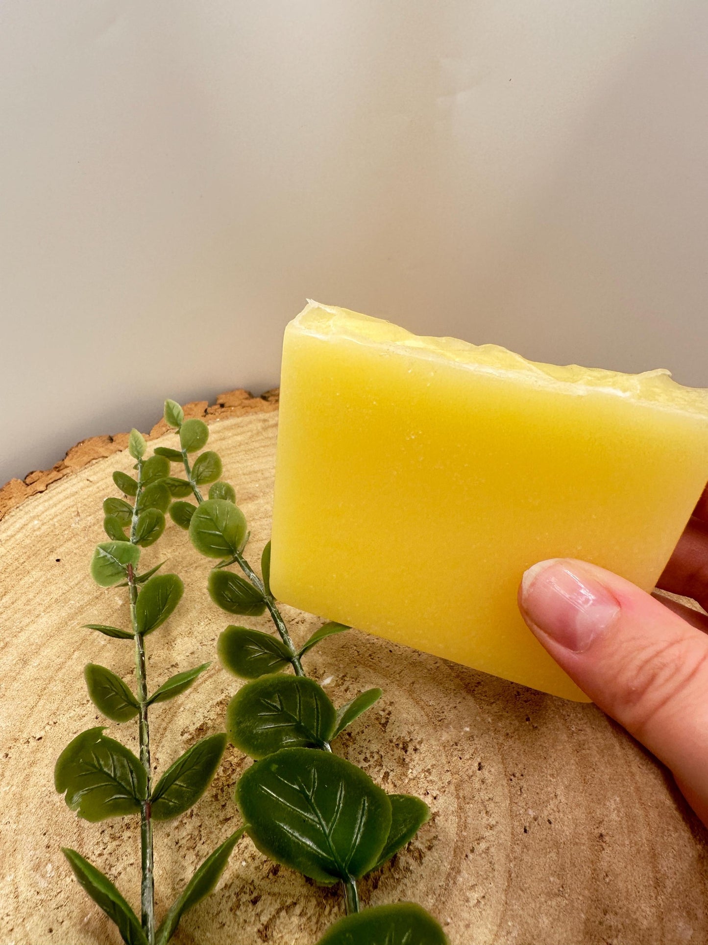 Mandarin & Honey Soap Bar, Moisturising and Uplifting Soap, Citrus and Sweet Scent