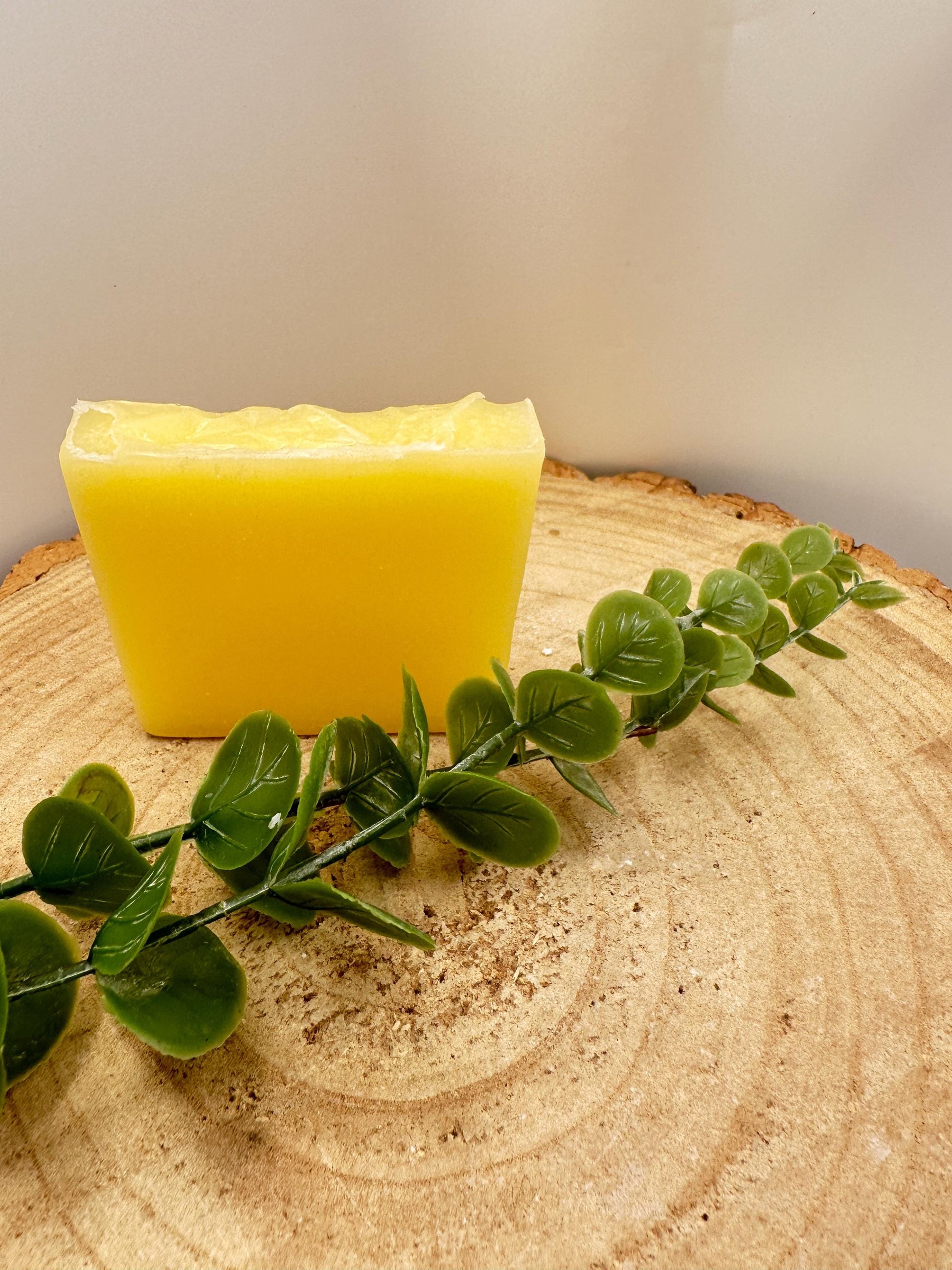 Mandarin & Honey Soap Bar, Moisturising and Uplifting Soap, Citrus and Sweet Scent