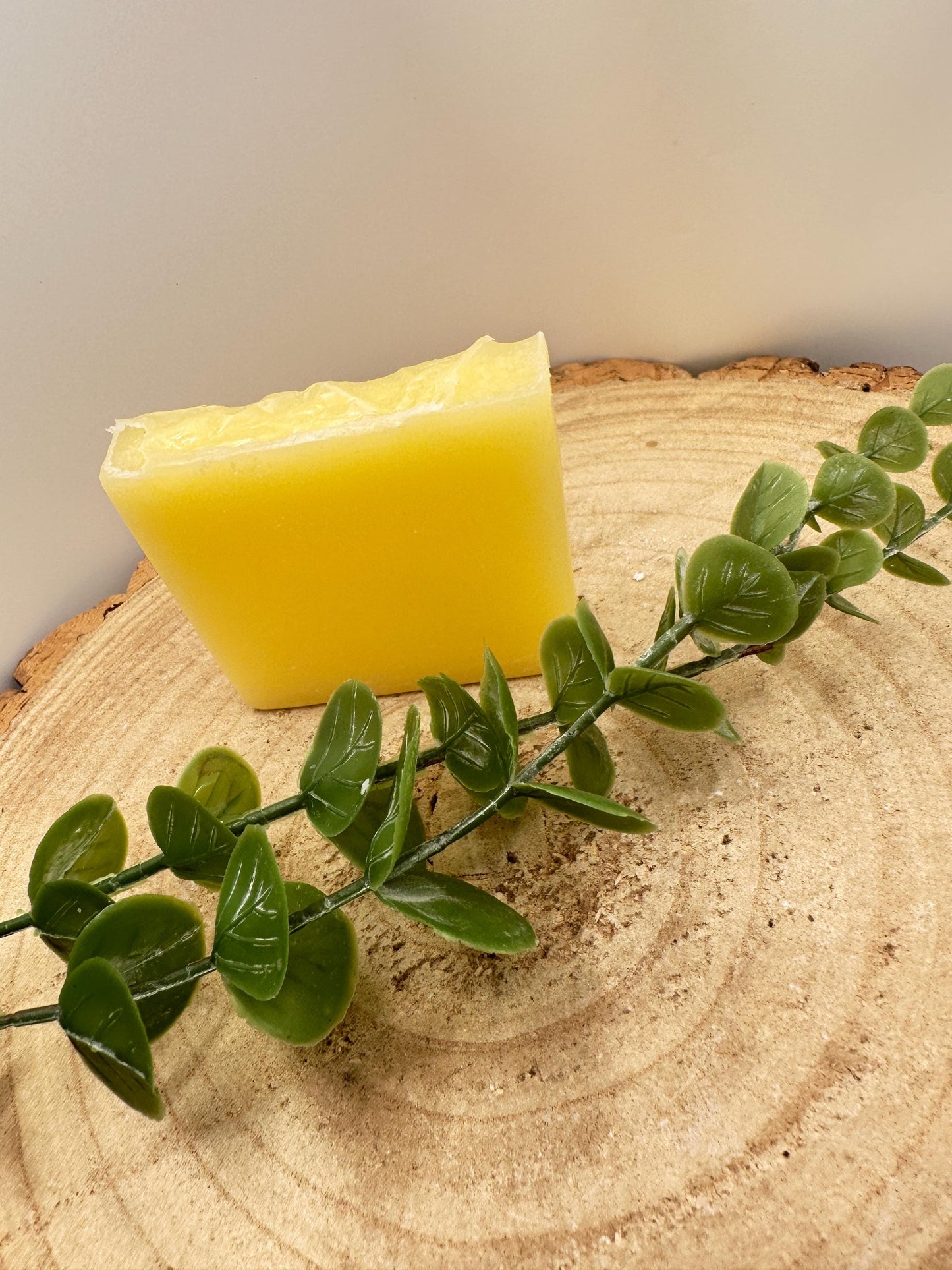 Mandarin & Honey Soap Bar, Moisturising and Uplifting Soap, Citrus and Sweet Scent
