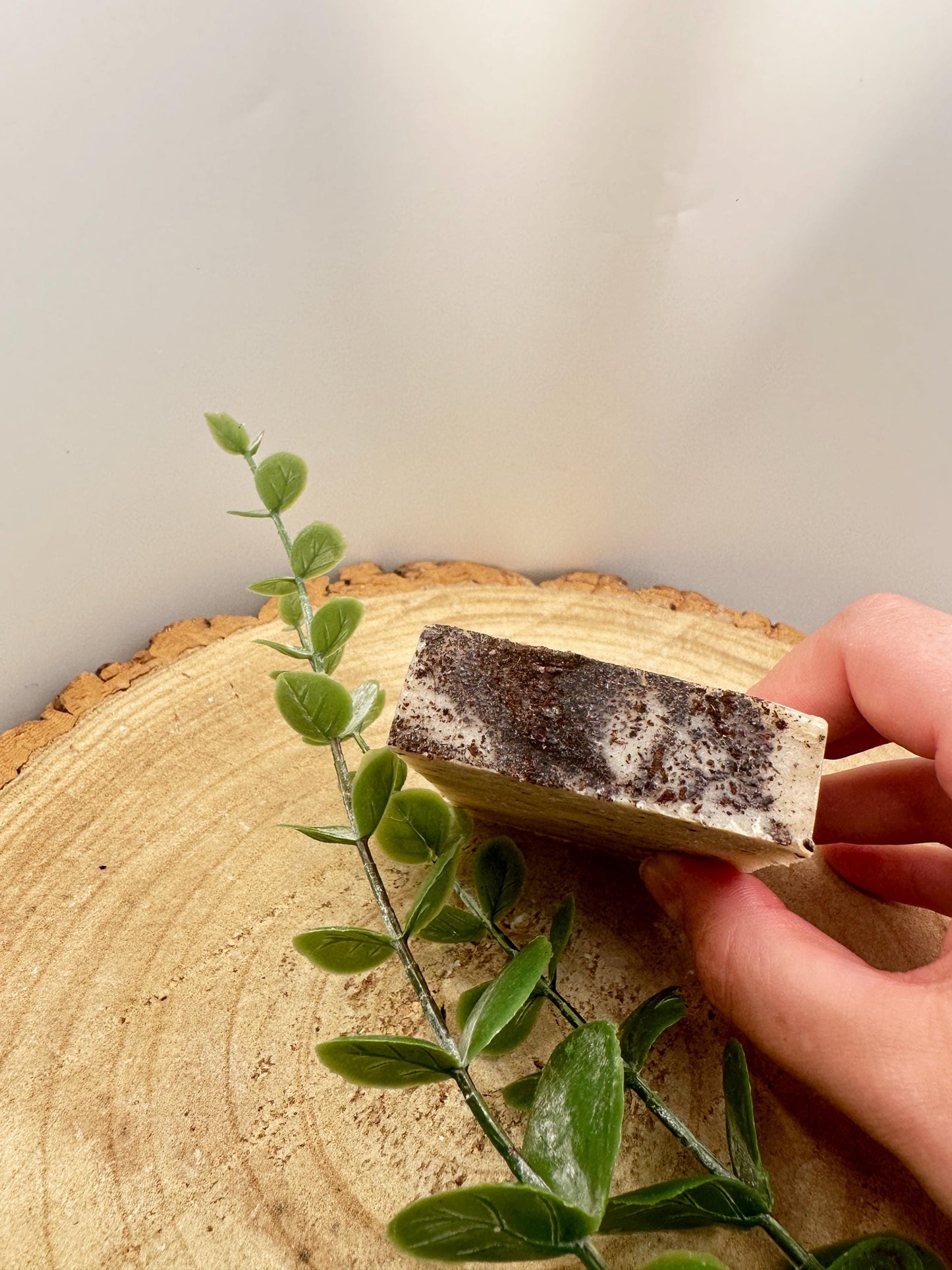 Coconut Soap Bar, Creaming & Nourishing Soap Bar with Gentle Exfoliation