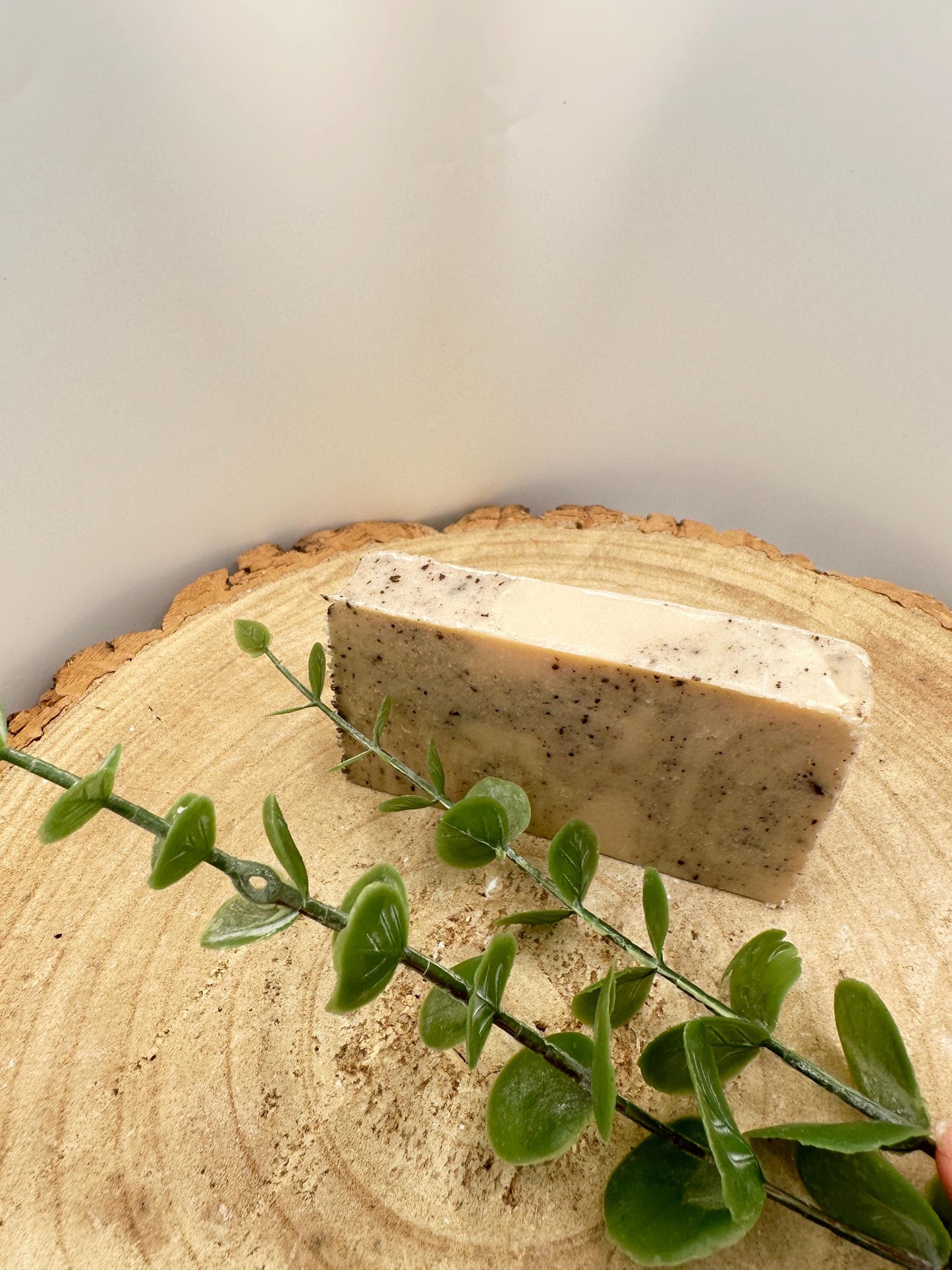 Coconut Soap Bar, Creaming & Nourishing Soap Bar with Gentle Exfoliation