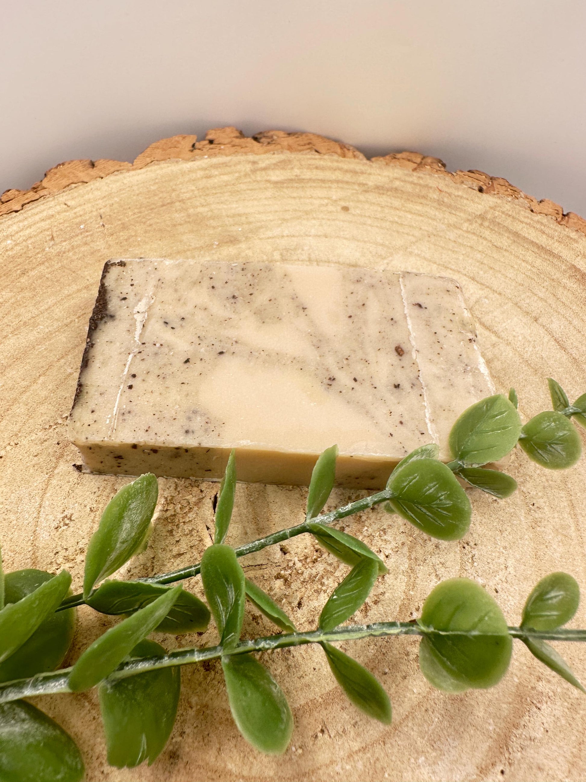 Coconut Soap Bar, Creaming & Nourishing Soap Bar with Gentle Exfoliation