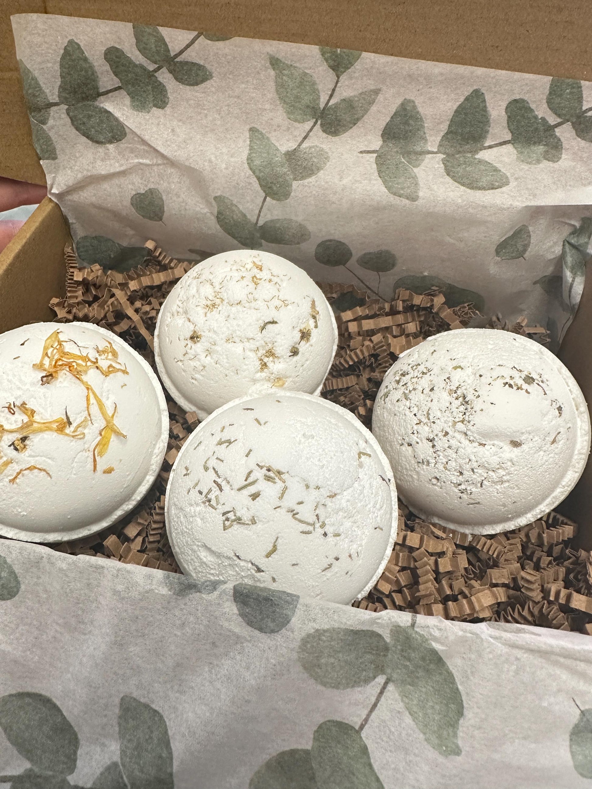 Detox Bath Bomb, Mineral Rich Bath Fizzer, Refreshing & Cleansing Spa Soak, Pampering Gifts, Gifts for her